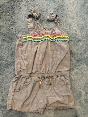 Cherokee Gray Sleeveless Romper with Neon Trim